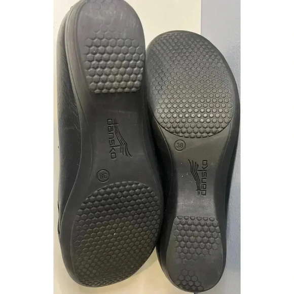 Dansko Clogs - Women's Size 8 - Picture 6 of 7
